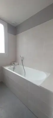 Salle de bains dans l'établissement Gîte des Pommiers