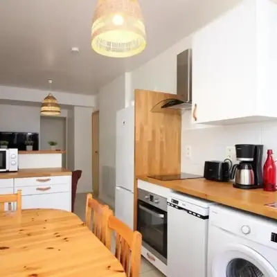 Appartement T2- wifi - RDC à 300M des thermes - La villa blanche