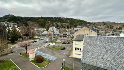 Vue générale sur la montagne ou vue sur la montagne depuis l'appartement