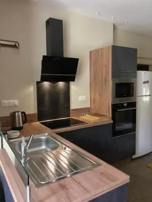 Cuisine ou kitchenette dans l'établissement La Buchille