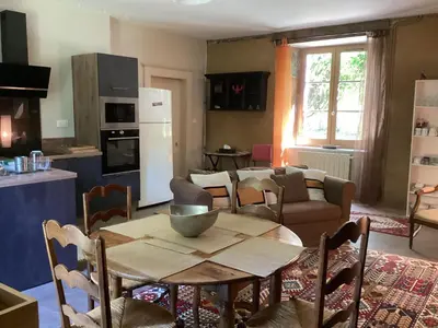 Cuisine ou kitchenette dans l'établissement La Buchille