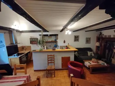 Cuisine ou kitchenette dans l'établissement Gîte familial 