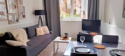 Coin salon dans l'établissement Côté Jardin la belle époque