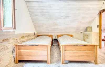 Un ou plusieurs lits dans un hébergement de l'établissement Beautiful Home In Saint-Rabier
