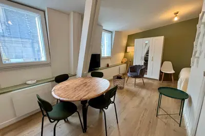 Coin salon dans l'établissement Casa Bondy - Studio - Coeur de ville de Brive