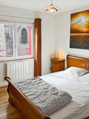 Un ou plusieurs lits dans un hébergement de l'établissement Vallée de la Jordanne, Maison cosy 6pers, terrasse