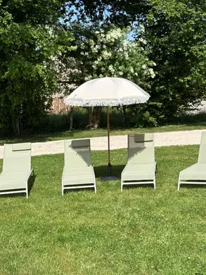 Jardin de l'établissement La Longère - Gîte 4 étoiles