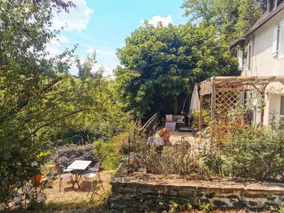 Jardin de l'établissement Maison Rocher