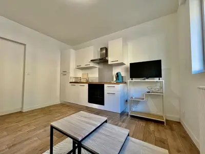 Cuisine ou kitchenette dans l'établissement T2 lumineux rue Théodore bac-DABNB