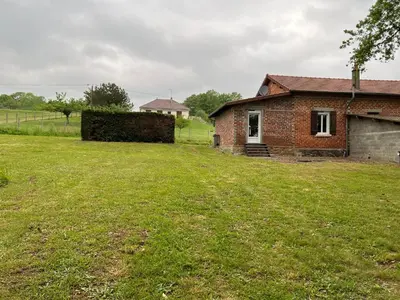 Jardin de l'établissement Le vert logis - lac & parc privés