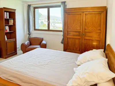 Un ou plusieurs lits dans un hébergement de l'établissement La maison des Hortensias Vic-Sur-Cère, 10 pers