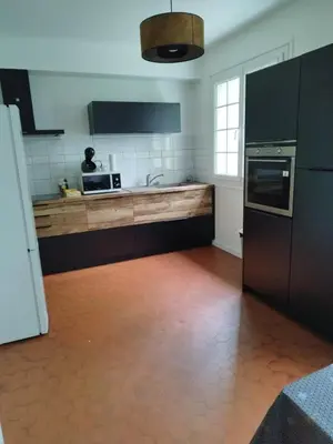 Cuisine ou kitchenette dans l'établissement L'étang du griffolet 3