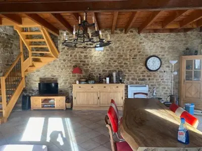 Cuisine ou kitchenette dans l'établissement gite meymac