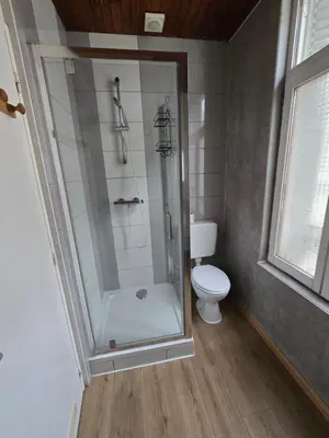 Salle de bains dans l'établissement Appartement 6 personnes, vue exceptionnelle sur la montagne