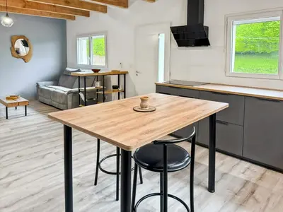 Plan de l'établissement Maison au cœur de la vallée du Cantal - 2pers