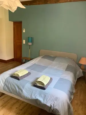 Un ou plusieurs lits dans un hébergement de l'établissement Residence with pool and tennis - Saint Sozy