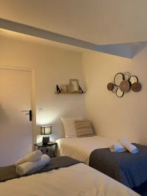 Un ou plusieurs lits dans un hébergement de l'établissement Appartement charmant et cosy Encombe vineuse-DABNB