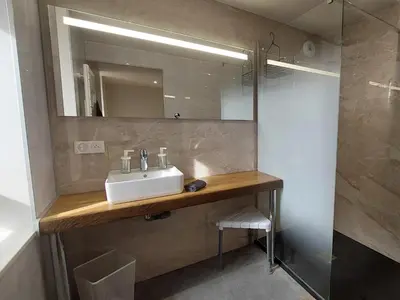 Salle de bains dans l'établissement L'Etable de Boissadel