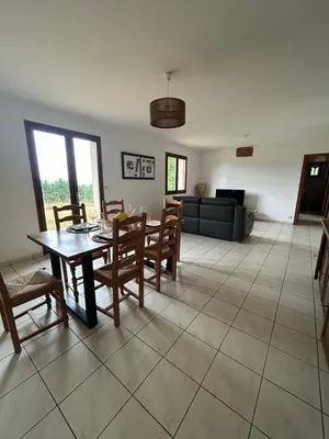 Coin salon dans l'établissement Maison avec verger