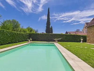 Piscine de l'établissement Belle maison pour 6 - Piscine - Dordogne ou située à proximité
