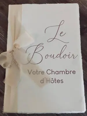 Certificat, récompense, panneau ou autre document affiché dans l'établissement Le Boudoir de Syssi