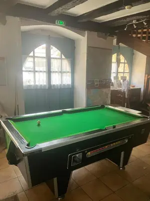 Billard dans l'établissement Le gîte du gabarier