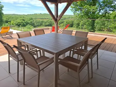 Balcon ou terrasse dans l'établissement Gîte du Causse Loubressac