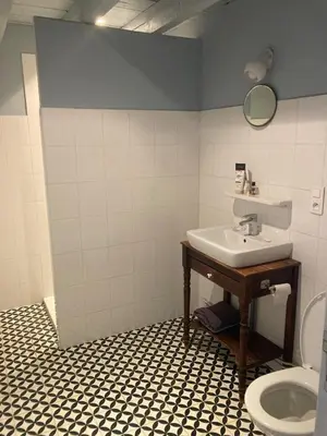 Salle de bains dans l'établissement Vakantiehuis in groene oase