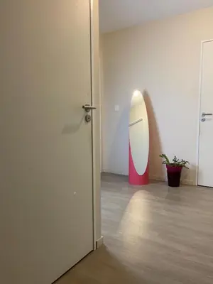 Plan de l'établissement Chambre lumineuse Au calme avec place de parking privé
