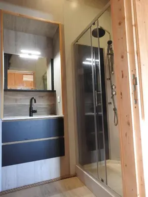 Salle de bains dans l'établissement Chambre d'hôtes de charme Pierres anciennes, confort et nature 2