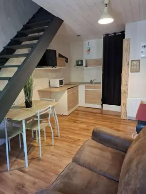 Cuisine ou kitchenette dans l'établissement le nid des choups le petit duplex 2 personnes