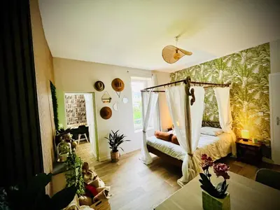 Un ou plusieurs lits dans un hébergement de l'établissement Suite Eden Jungle - Ambiance tropicale cosy