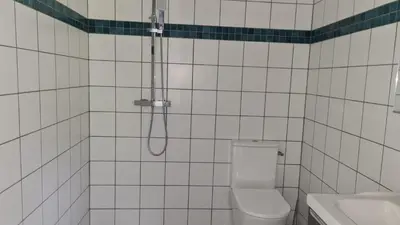 Salle de bains dans l'établissement Tente lodge la perche
