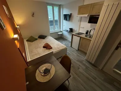 Cuisine ou kitchenette dans l'établissement Villa Le Régis, des moments simples et vrais