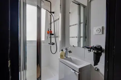 Salle de bains dans l'établissement Le sud cosy- centre -proche gare