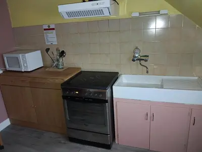 Cuisine ou kitchenette dans l'établissement Villa Mon Repos 5
