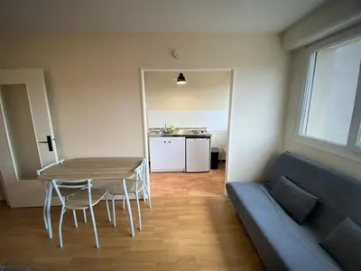 Cuisine ou kitchenette dans l'établissement Appartement double à Limoges