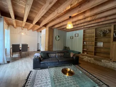 Coin salon dans l'établissement Lac de Vassivière Petite maison à proximité
