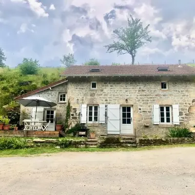 Lac de Vassivière Petite maison à proximité