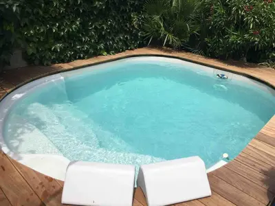 Piscine de l'établissement Les lauriers du loft ou située à proximité