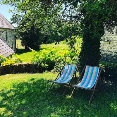 Jardin de l'établissement Le Mont Gapier - Vacances reposantes dans une authentique ferme - I