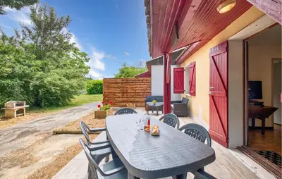 Balcon ou terrasse dans l'établissement Charmante Maison À La Campagne