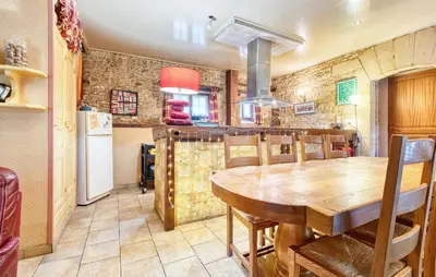 Cuisine ou kitchenette dans l'établissement Nice Home In Proissans