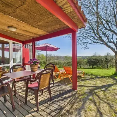 Chalet La Brousse pour 5 personne avec piscine
