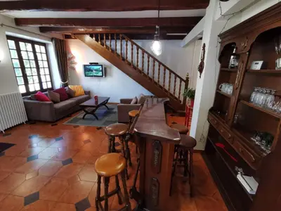 Coin salon dans l'établissement Familial House Dellac-Mathieu in mountain village Cantal