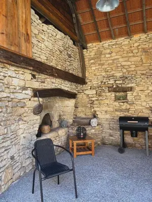 Coin salon dans l'établissement Gîte Le Clouvillou