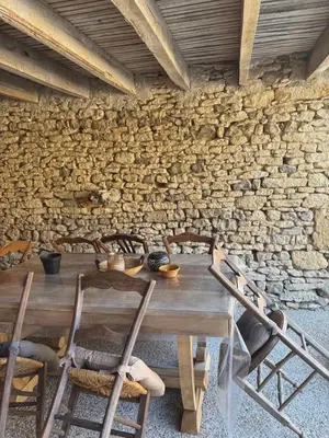 Coin salon dans l'établissement Gîte Le Clouvillou