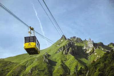 Vue générale sur la montagne ou vue sur la montagne depuis l'appartement