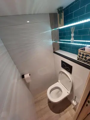 Salle de bains dans l'établissement Petit cocon centre MONT DORE