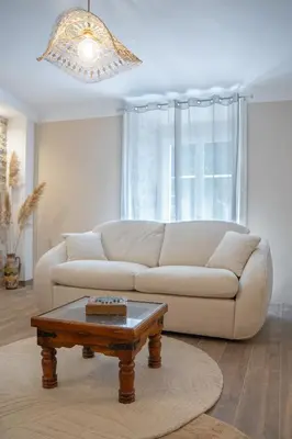 Coin salon dans l'établissement Les chambres de la Marquise